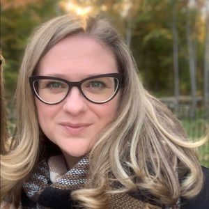 Meet your Posher, Christina